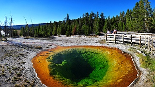 Yellowstone NP West Thumb_Panorama 5669bb.jpg